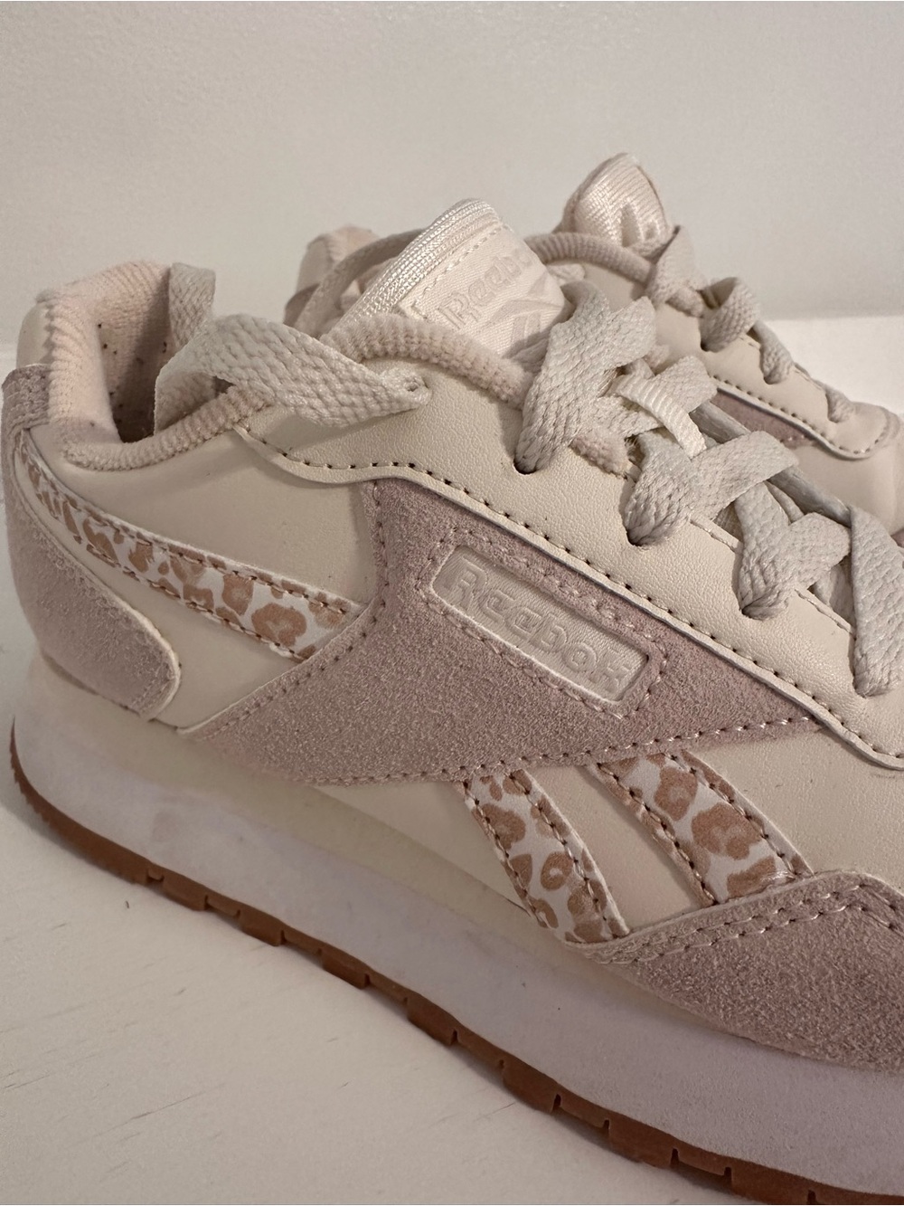 Reebok Kids Classic Sneakers - Size 2 - Picture 4 of 10